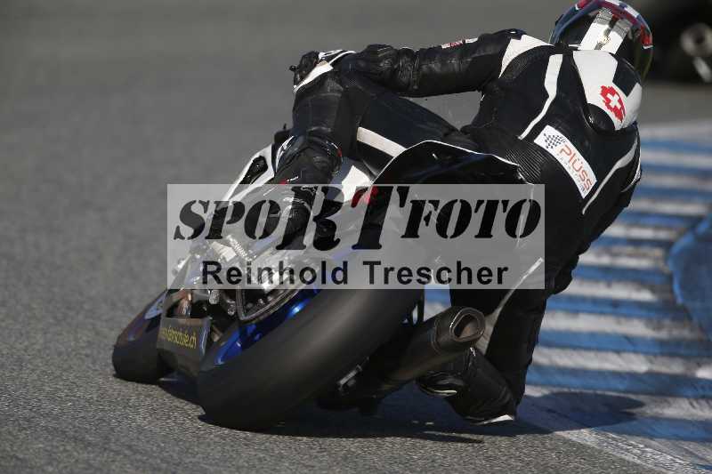 /Archiv-2024/02 29.01.-02.02.2024 Moto Center Thun Jerez/Gruppe rot-red/backside